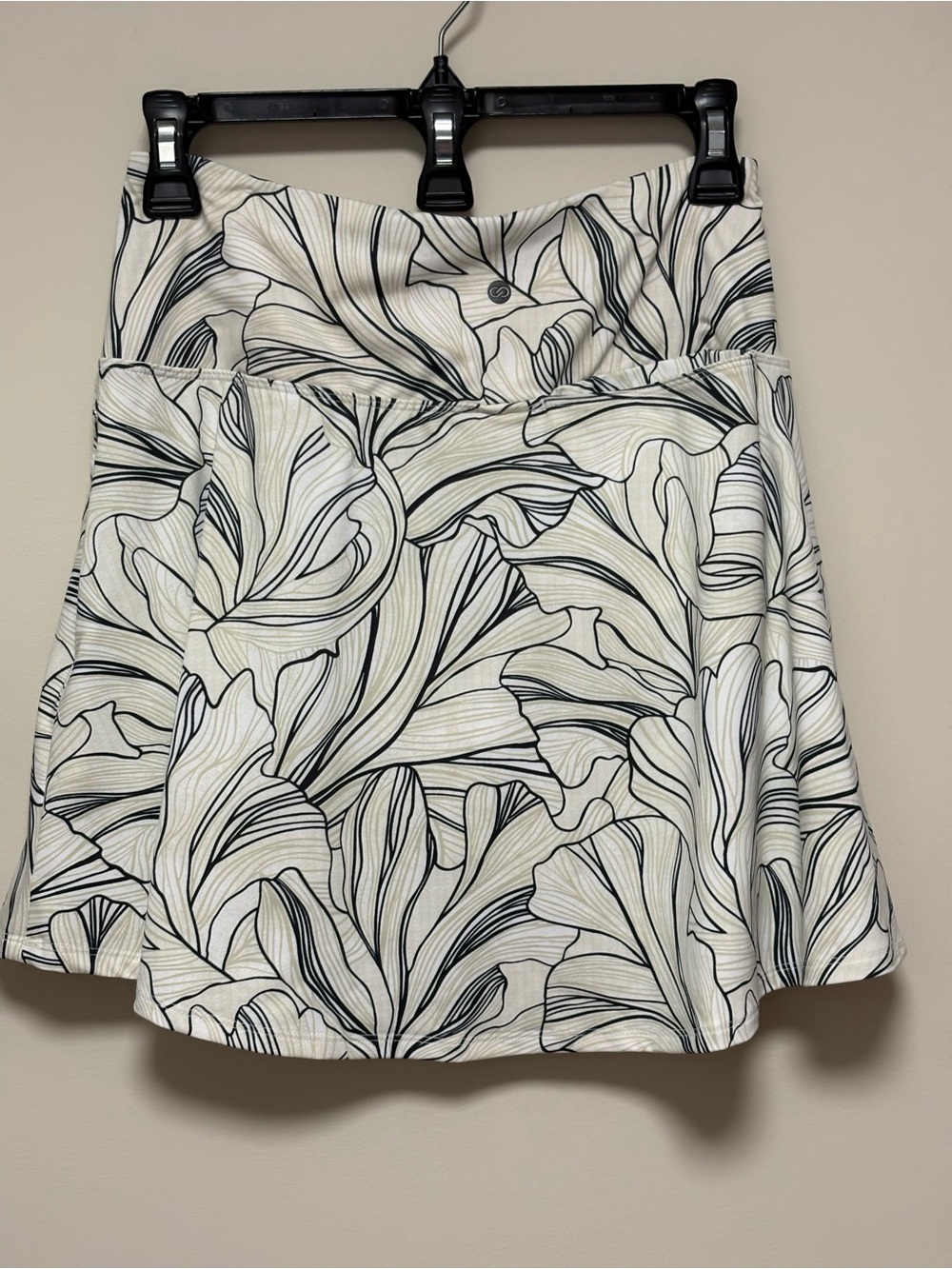 Calla Skort - Picture 3 of 4